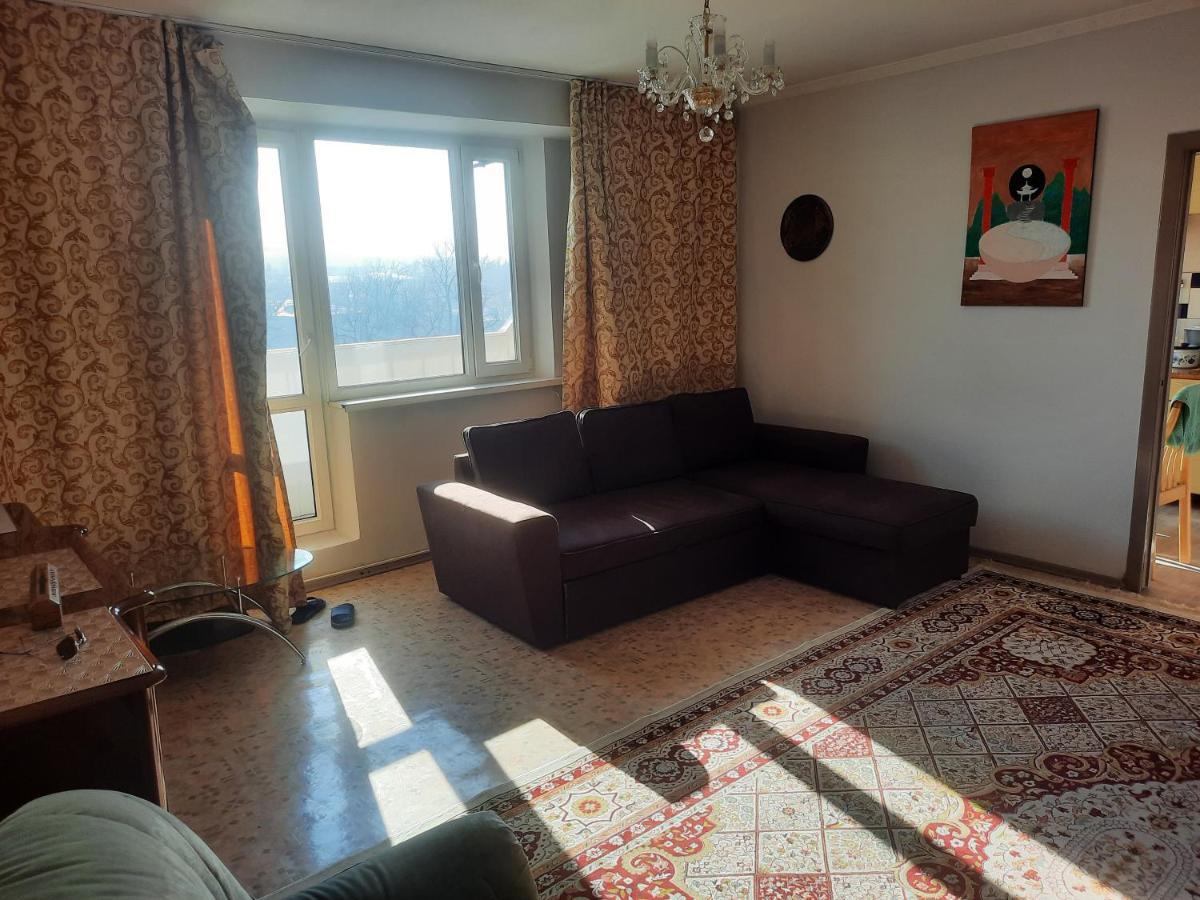 אלמטי Apartment Shevchenko Panfilova מראה חיצוני תמונה