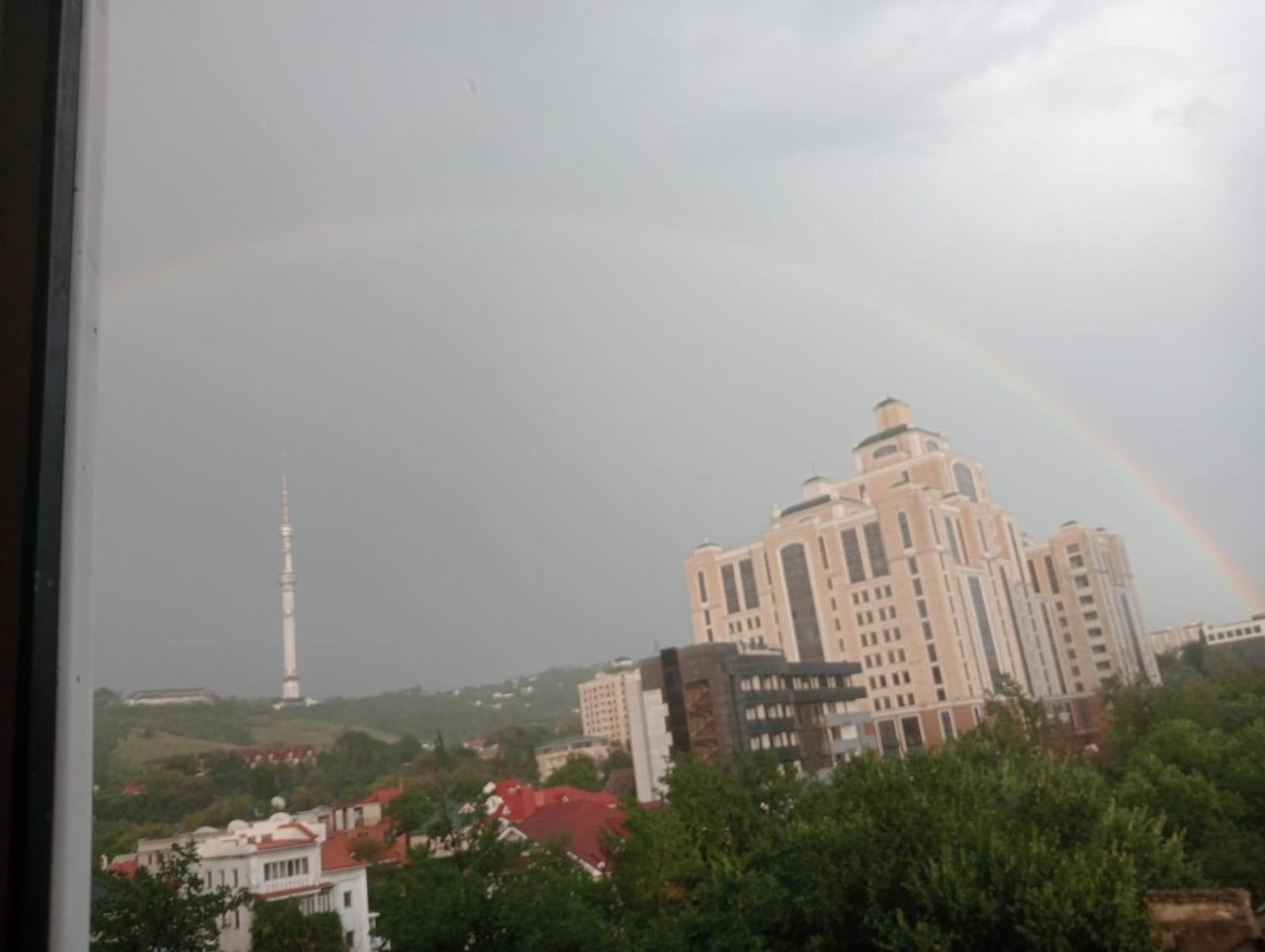 אלמטי Apartment Shevchenko Panfilova מראה חיצוני תמונה